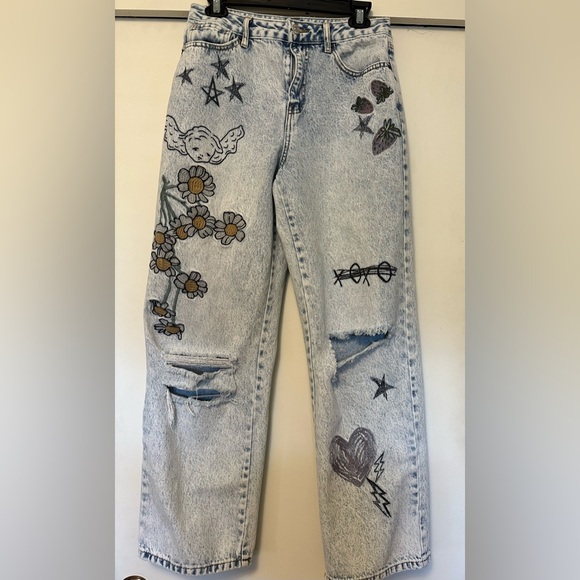 Forever 21 Angel Doodle Embroidered 90s High Rise Jeans Size 29 - Picture 2 of 11